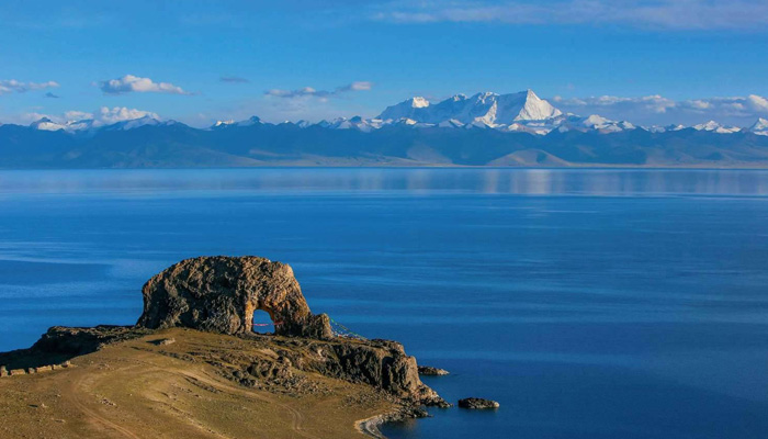 Mount Nyenchen Tanglha and Namtso Lake