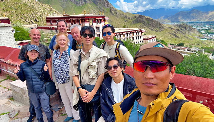 Lhasa city tour with a local Tibetan guide