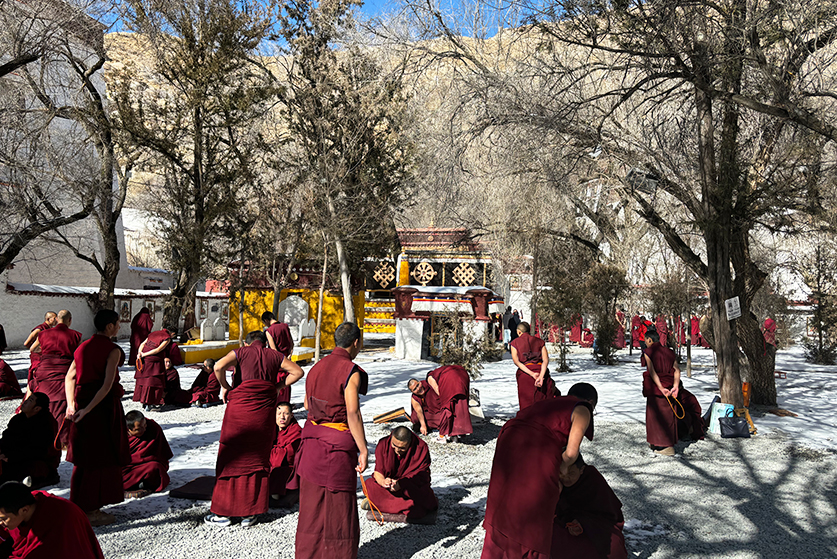 nepal tibet bhutan tour