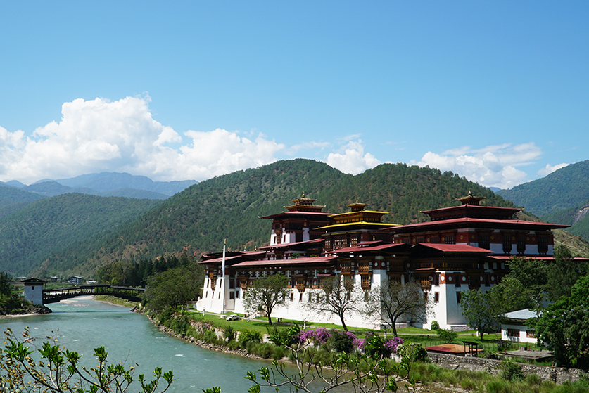 nepal tibet bhutan tour
