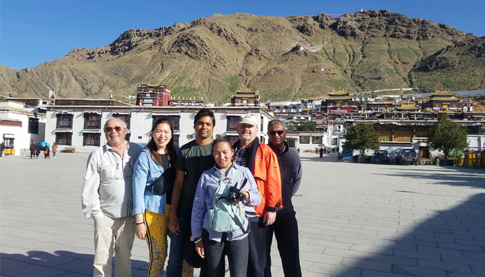 Visit Tashilunpo Monastery in Shigatse, Tibet