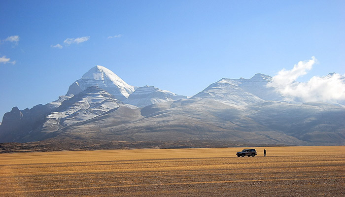  The best time to make this overland trip is considered to be from May to the beginning of October