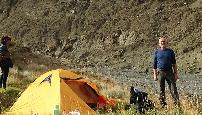  Camping