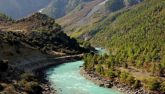  Niyang River in the Tibet