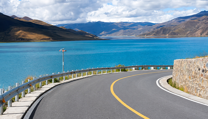 Lhasa to Tingri via Yamdrok Lake