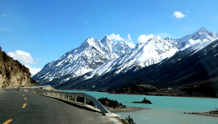 Yunnan Tibet overland trip
