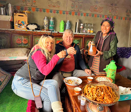 Visit a local Tibetan Family