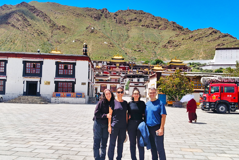 Discover Tashilhunpo Monastery