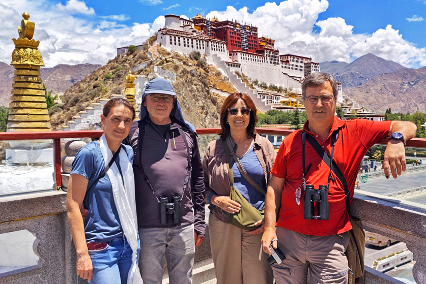 Enjoy Potala Palace From Chakpori Hill