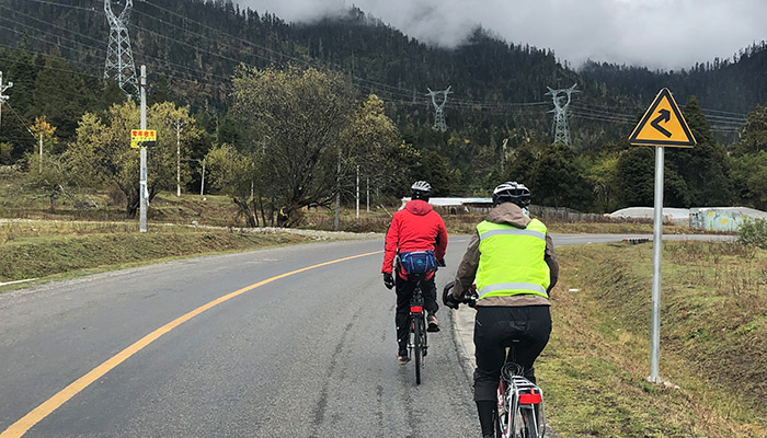 Tibet biking tour