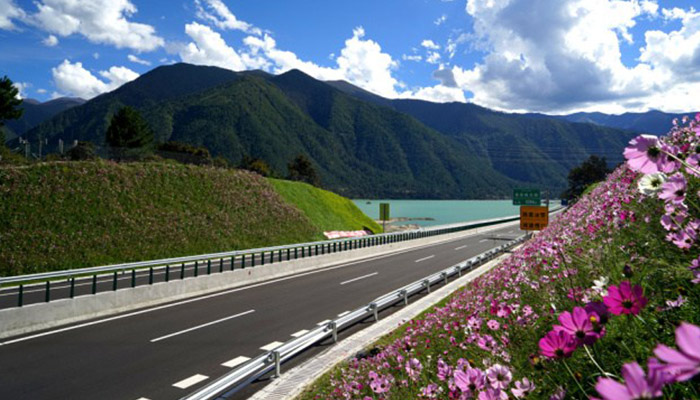 Lhasa to Nyingchi Highway