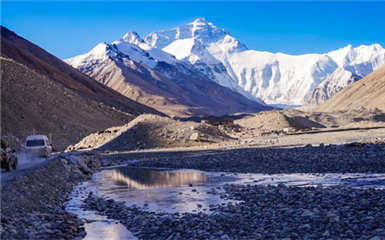 What are the Most Sacred Mountains in Tibet?