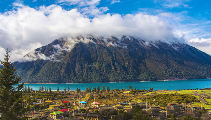 Amazing Basum Tso Lake