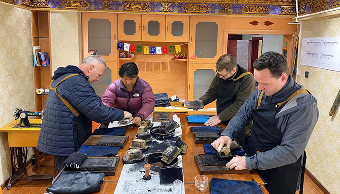 Try your hand at Tibetan handicrafts