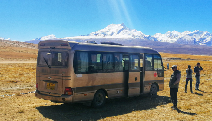 Tibet travel driver and guide