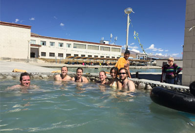 Relaxed in Yangpachen hot spring