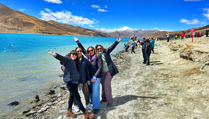 Sun protection at Yamdrok Lake