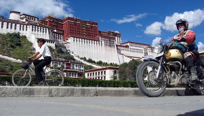 Arrive in Lhasa by motorcycle