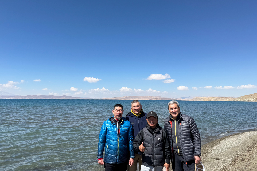 tibet tours for seniors