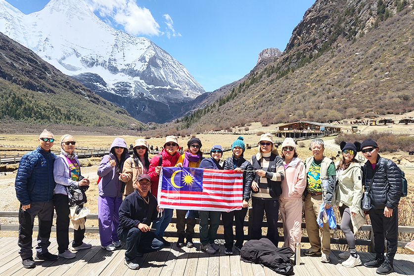 tibet tours for seniors