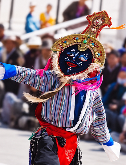 Tibetan festivals and living traditions