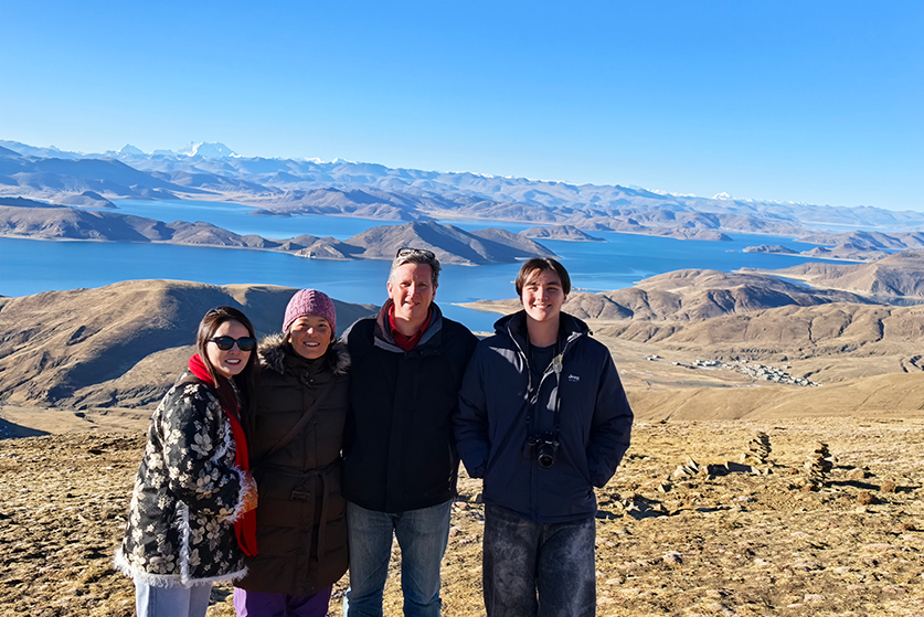 Yamdrok Lake visit during Beijing Tibet train tour