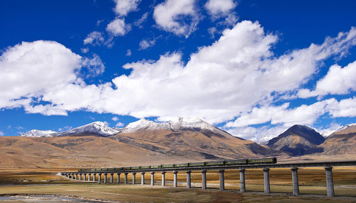 Scenery along of the Qinghai-Tibet Railway