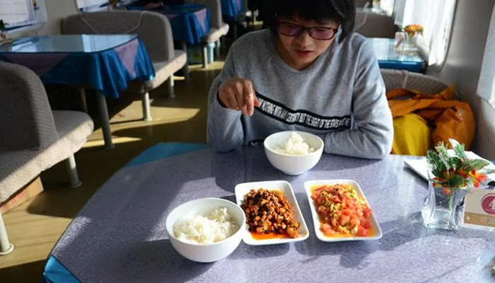 Chinese dishes of the dining car on the Tibet train