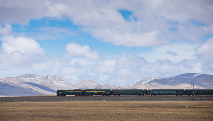 Tibet train