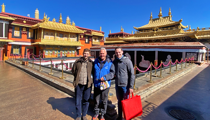 Jokhang Temple tour in winter