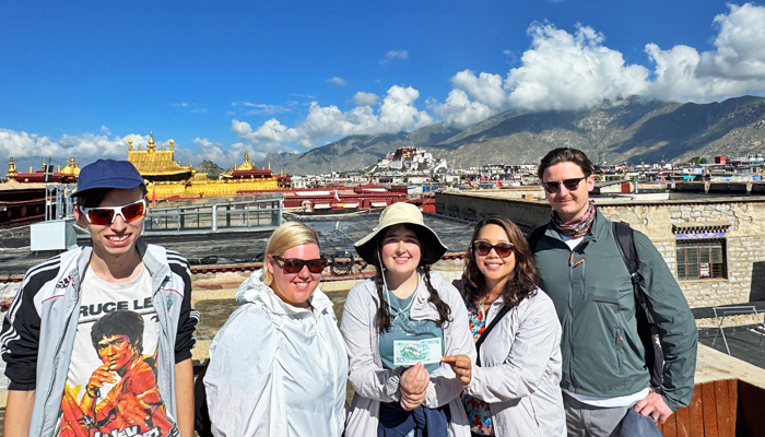 Sun protection essentials for traveling in Lhasa