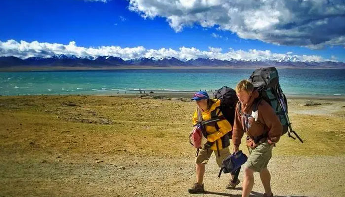 Nyenchen Tanglha to Namtso Lake Trek