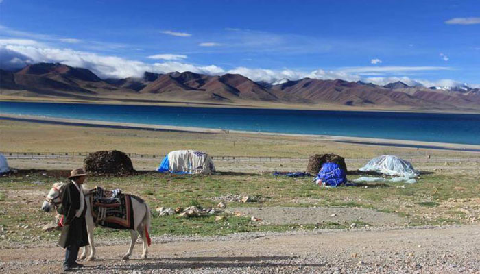 Visit Namtso Lake in Summer