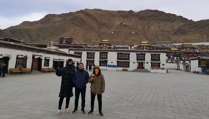 Visit Tashilhunpo Monastery in Tibet