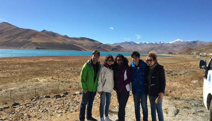 Yamdrok Lake in Tibet