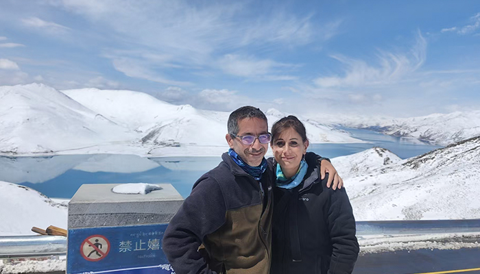 Yamdrok Lake in Tibet in winter