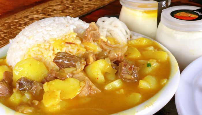 Tibetan curry potato beef rice