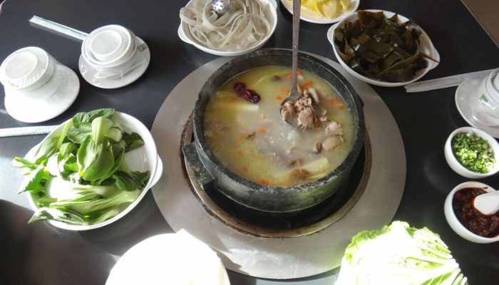 Nourishing Stone Pot Stews with Tibetan Chicken