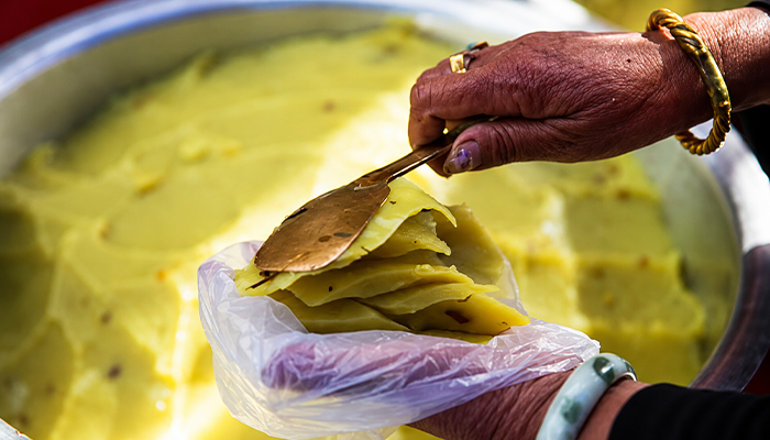 Ponbe (pea jelly) in Gyantse