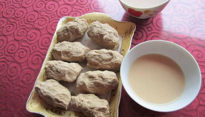 Tibetan sampa and butter tea