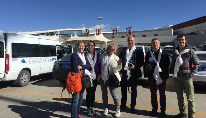 Our Tibetan travel guide are welcoming tourists