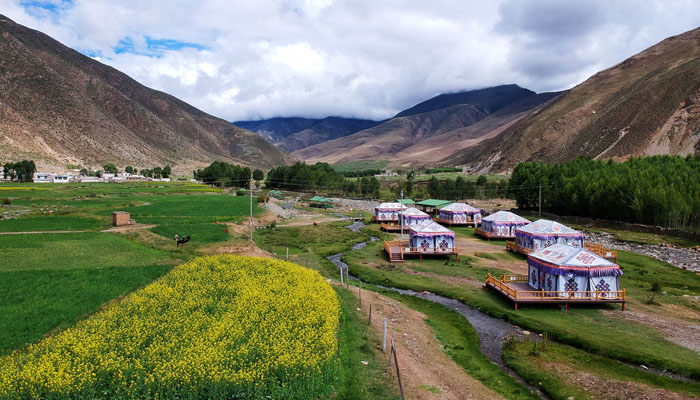 Nomadic tents on Tibetan Plateau