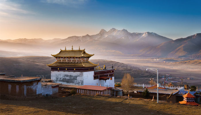 Garze Monastery looking out to the mountains