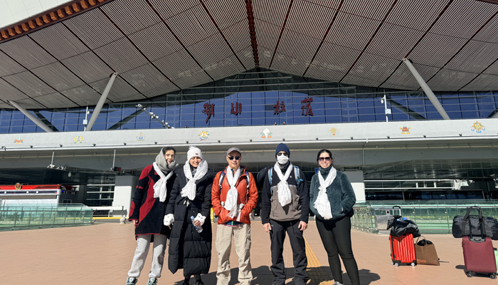 pick-up service at Lhasa Gonggar Airport