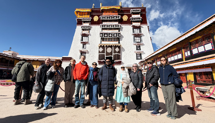 Visitors at White Palace of Potala Palace in Lhasa