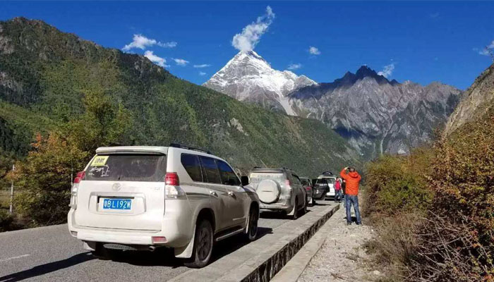 Take a self-driving tour in Tibet