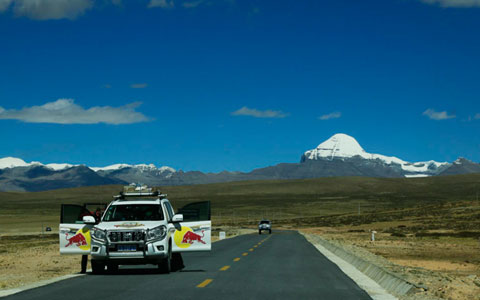16 Days Overland Adventure from Kashgar to Lhasa