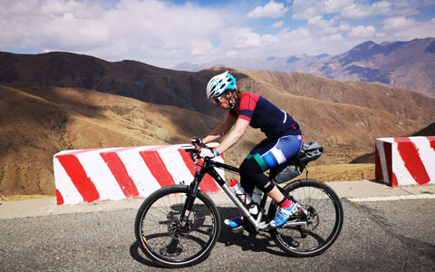 23 Days Cycling Tour from Chengdu to Lhasa via Sichuan Tibet Highway