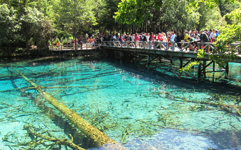 9 Days Fairyland Jiuzhaigou, Giant Pandas & Holy Tibet