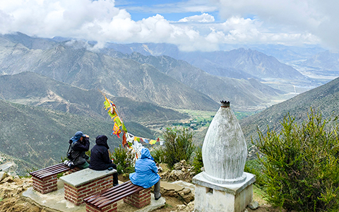 Deep Local Roots in Tibet